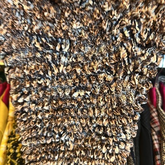 Unbranded brown/white popcorn texture sleeveless top size S - Picture 2 of 3